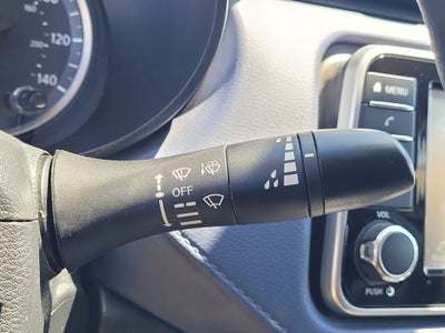 2024 Nissan Versa 1.6 SV