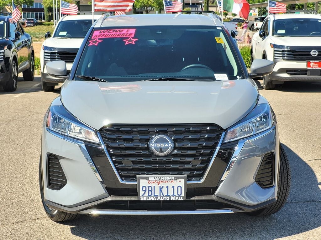 2022 Nissan Kicks SV