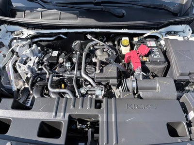 2025 Nissan Kicks SR