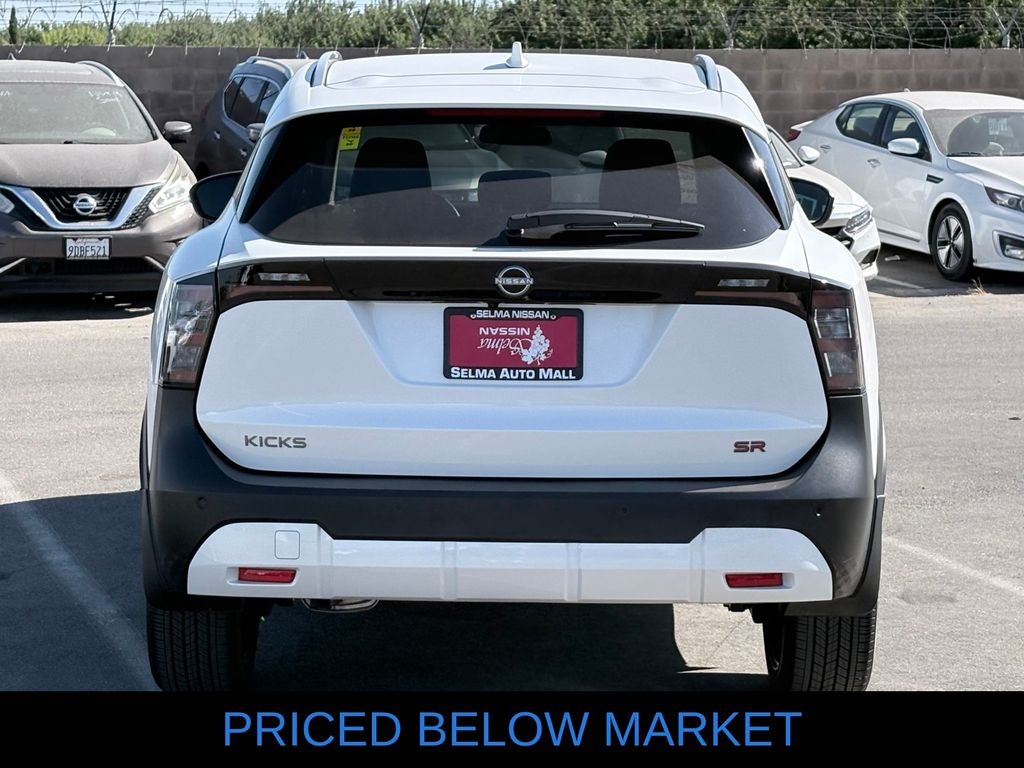 2025 Nissan Kicks SR