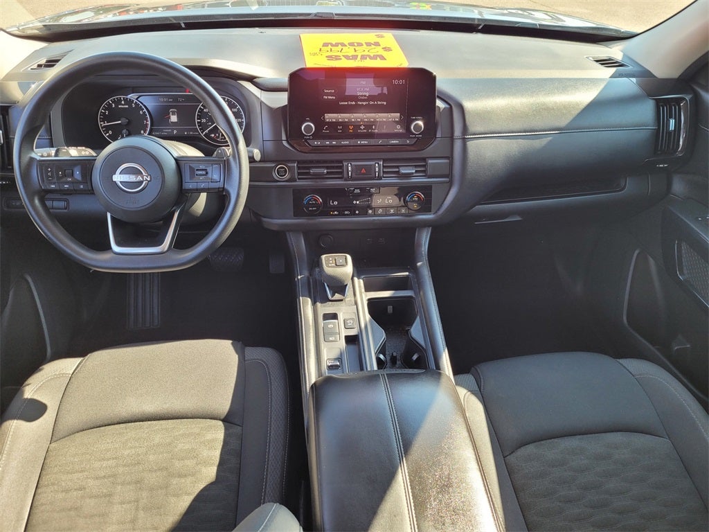 2024 Nissan Pathfinder S