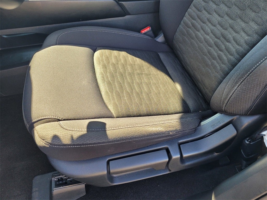 2024 Nissan Pathfinder S