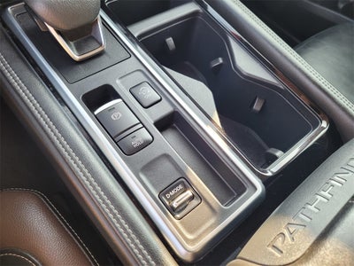 2022 Nissan Pathfinder Platinum