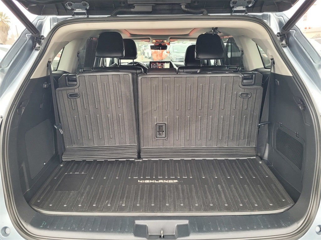 2022 Toyota Highlander Platinum