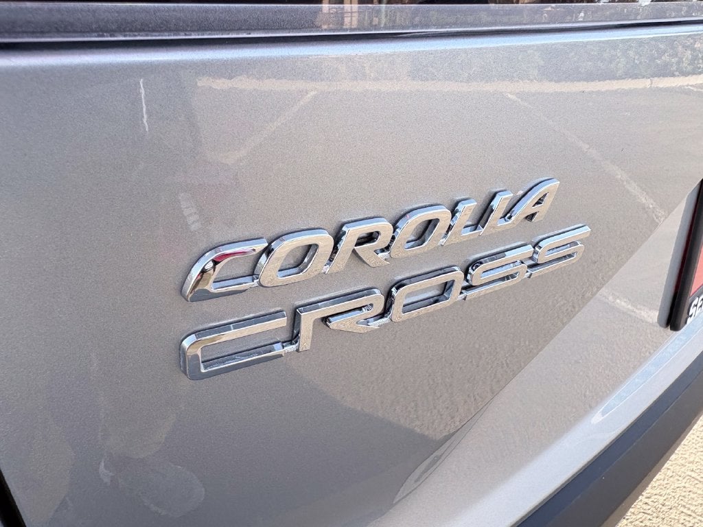 2025 Toyota Corolla Cross LE