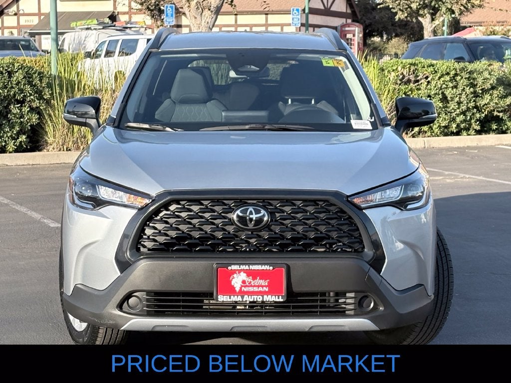 2025 Toyota Corolla Cross LE