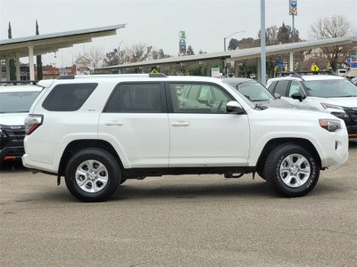 2024 Toyota 4Runner SR5